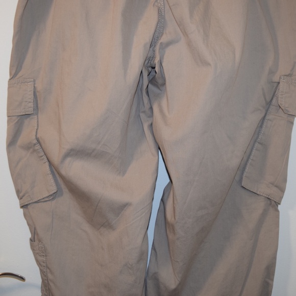 Divided H&M Cargo Pants - Picture 7 of 13